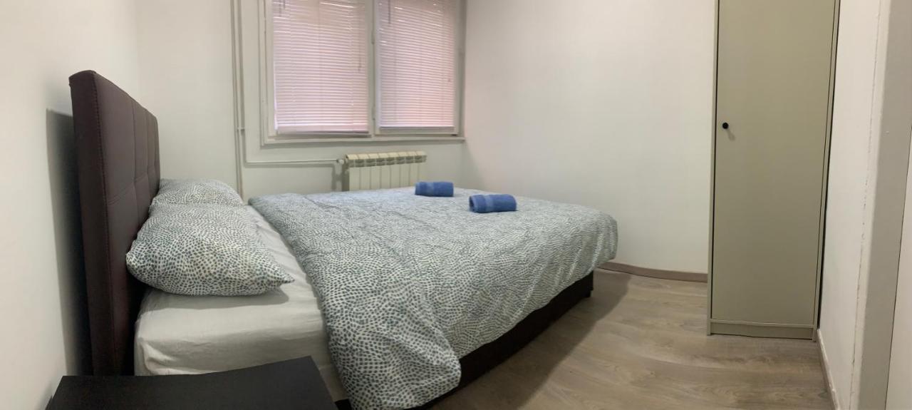 Private Rooms Belgrade Hostel Bagian luar foto