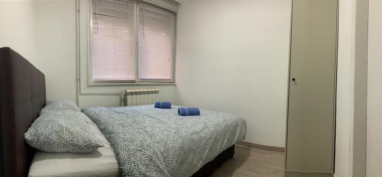 Private Rooms Belgrade Hostel Bagian luar foto