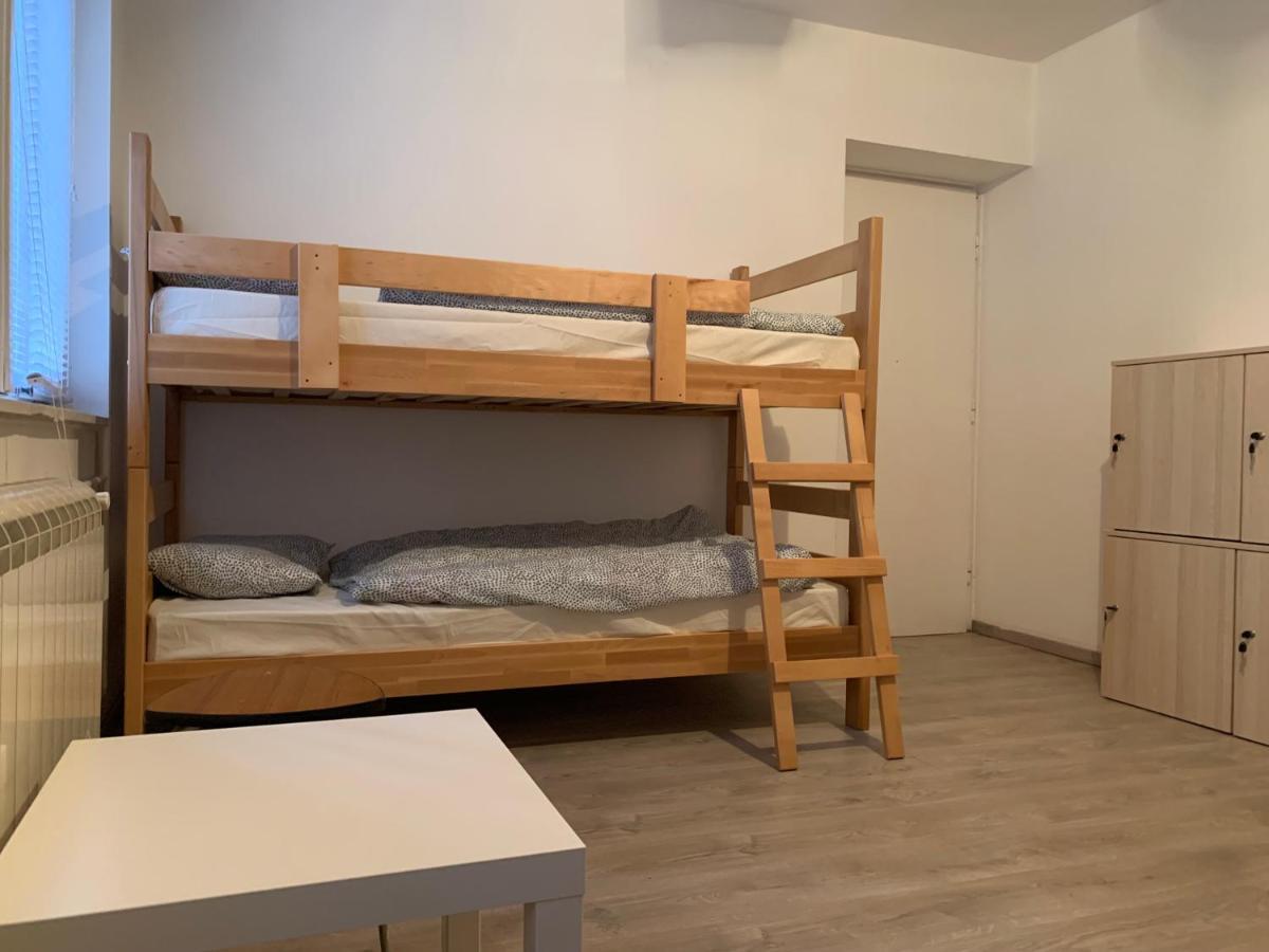 Private Rooms Belgrade Hostel Bagian luar foto