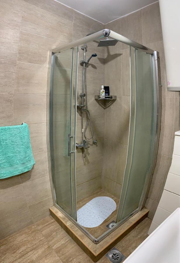 Private Rooms Belgrade Hostel Bagian luar foto