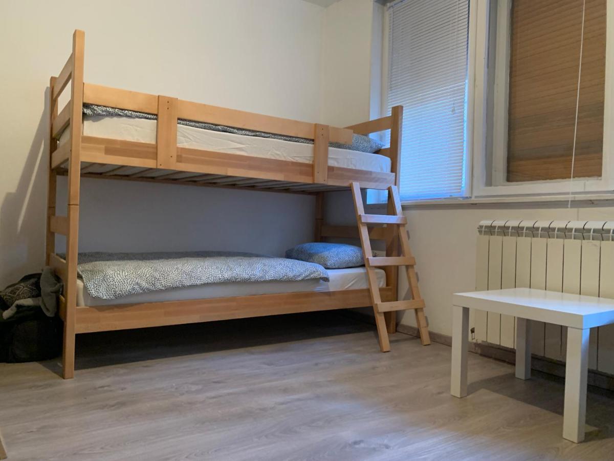 Private Rooms Belgrade Hostel Bagian luar foto